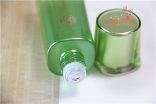 abbytong點(diǎn)評(píng)水嫩精純明星美肌水 極致水潤體驗(yàn)，重現(xiàn)明星光彩