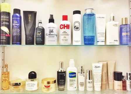 化妝品放在衛(wèi)生間好嗎？警惕這五個誤區(qū)，正確存放呵護肌膚